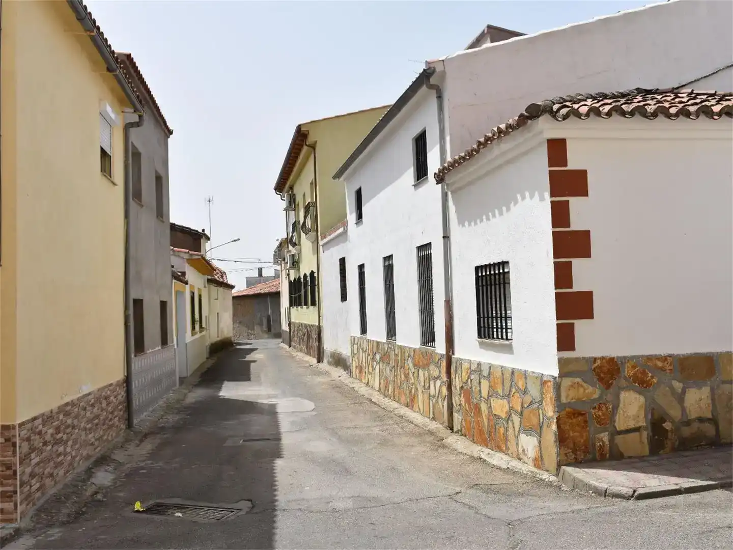 Vista exterior de Casa adosada en venda en Majadas amb Aire condicionat, Traster i Moblat