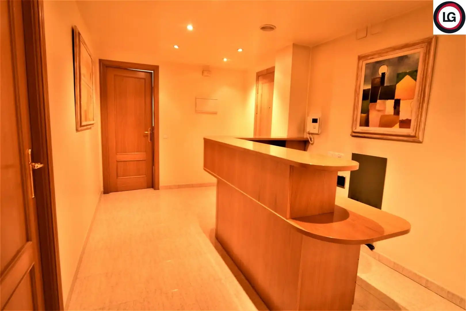 Office space with lift for sale in Pallars 6, imagen 7