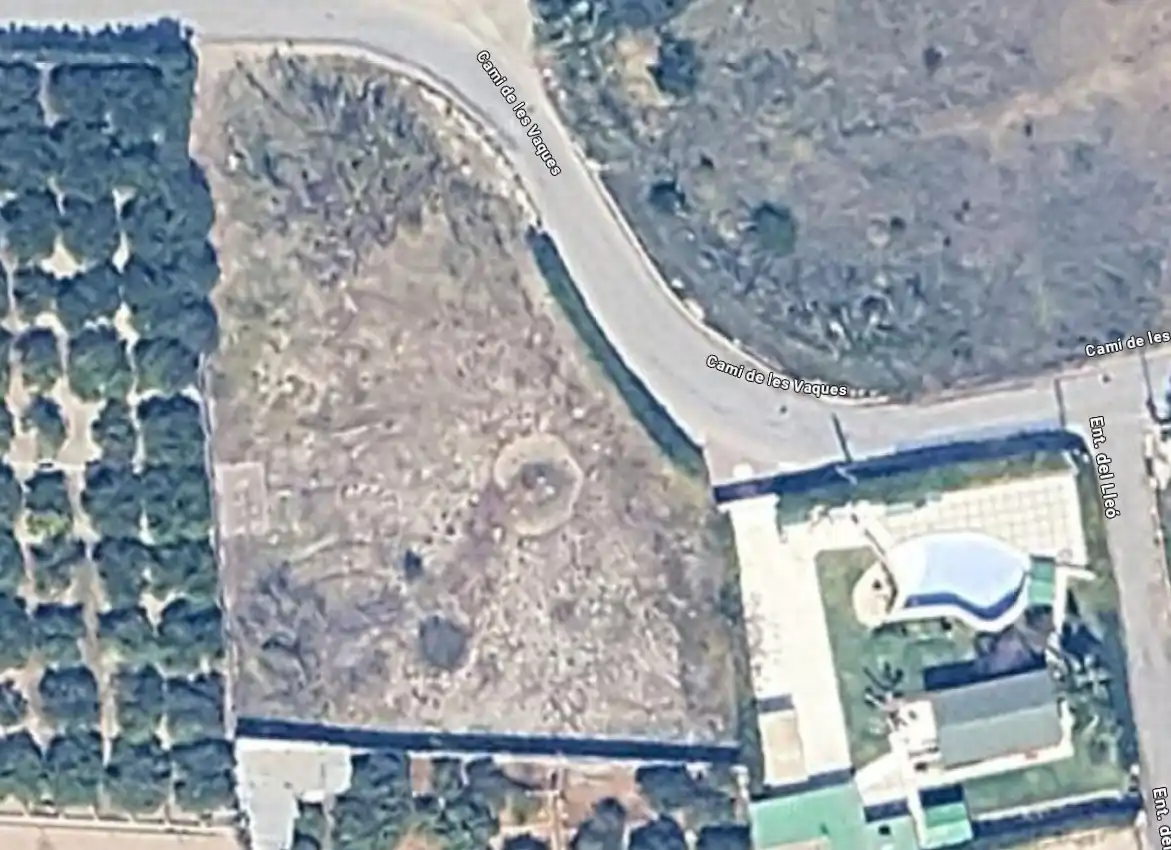 Terreny residencial en venda a Entrada de Catali 7