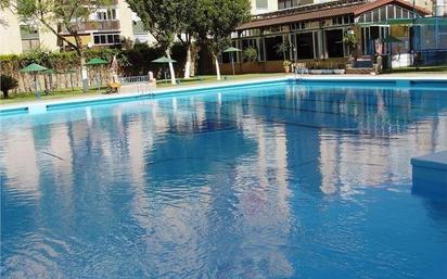 Piscina de Pis en venda en  Sevilla Capital amb Aire condicionat, Calefacció i Terrassa