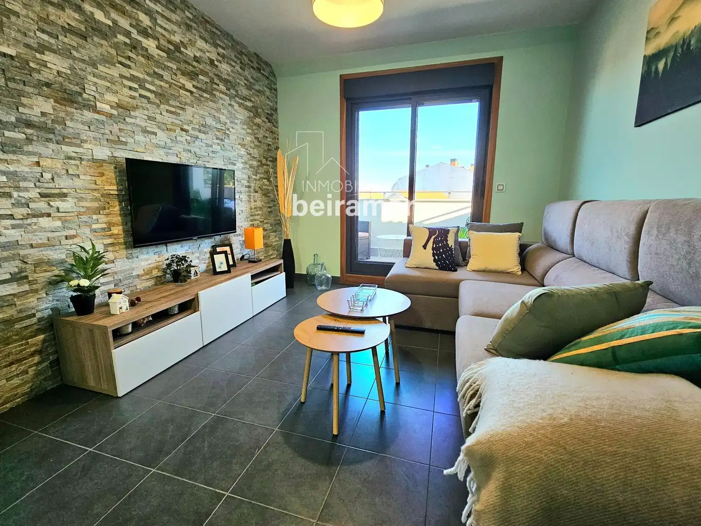 Wohnzimmer von Dachboden zum Verkauf in Palmeira
