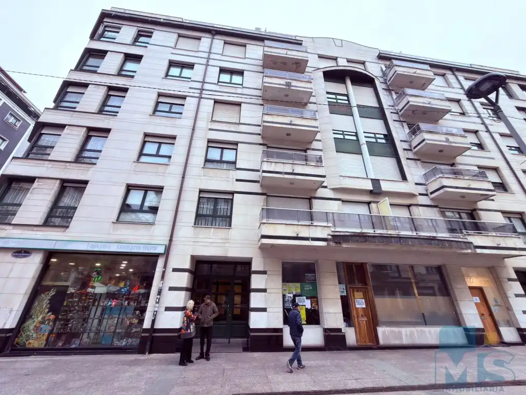 Vista exterior de Piso en venta en Donostia - San Sebastián  con Balcón