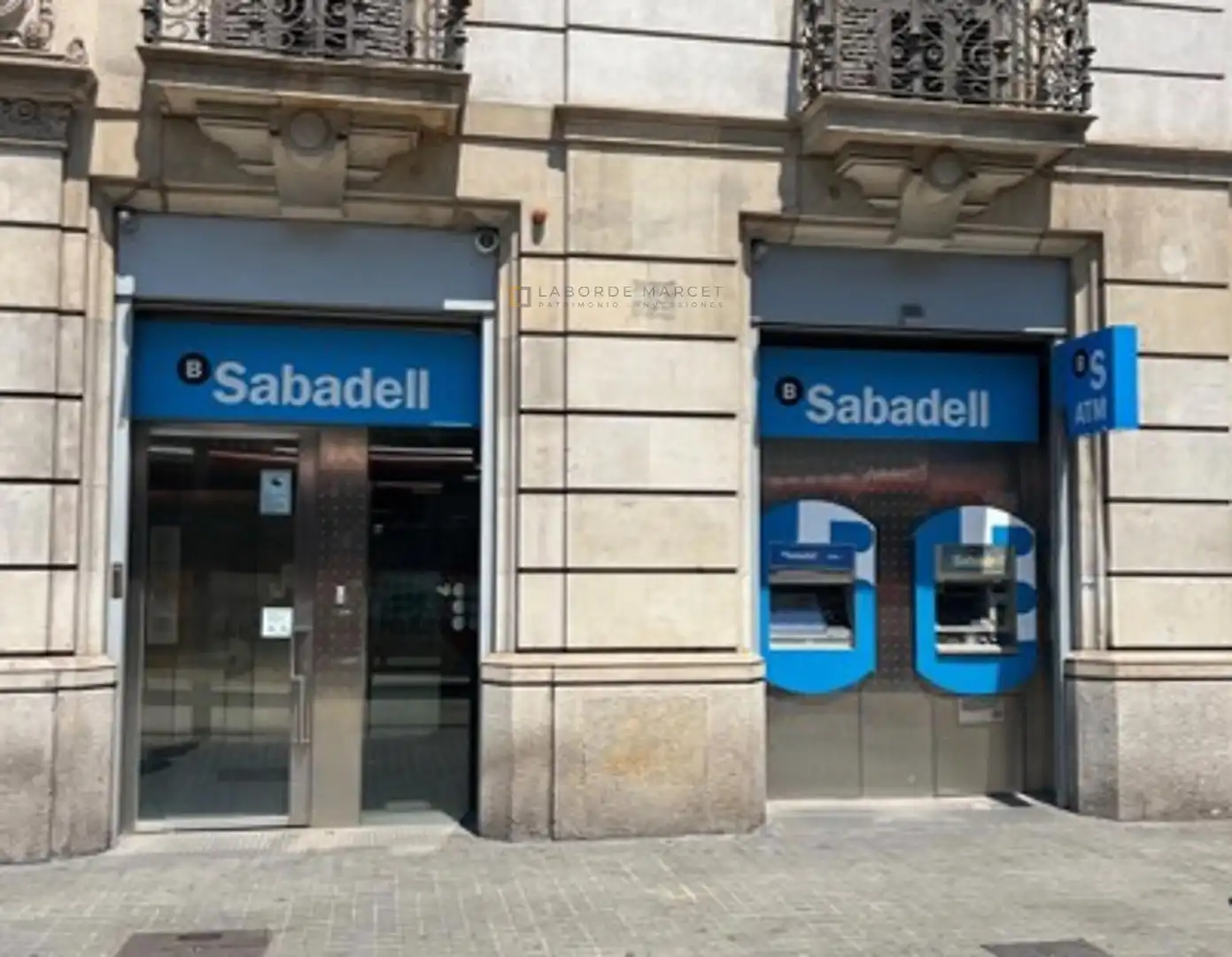 Commercial properties for rent in Ronda Universitat, Dreta de l'Eixample