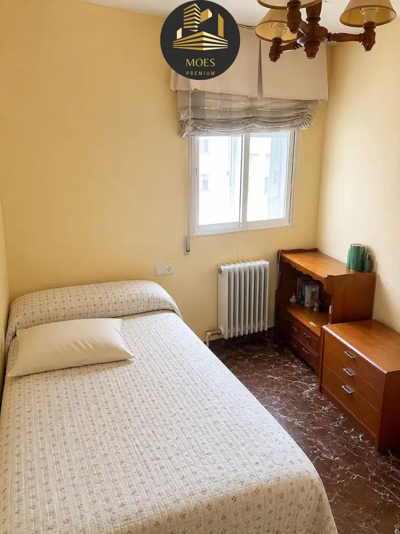 Habitación de Piso en venta en Úbeda con Aire acondicionado y Calefacción