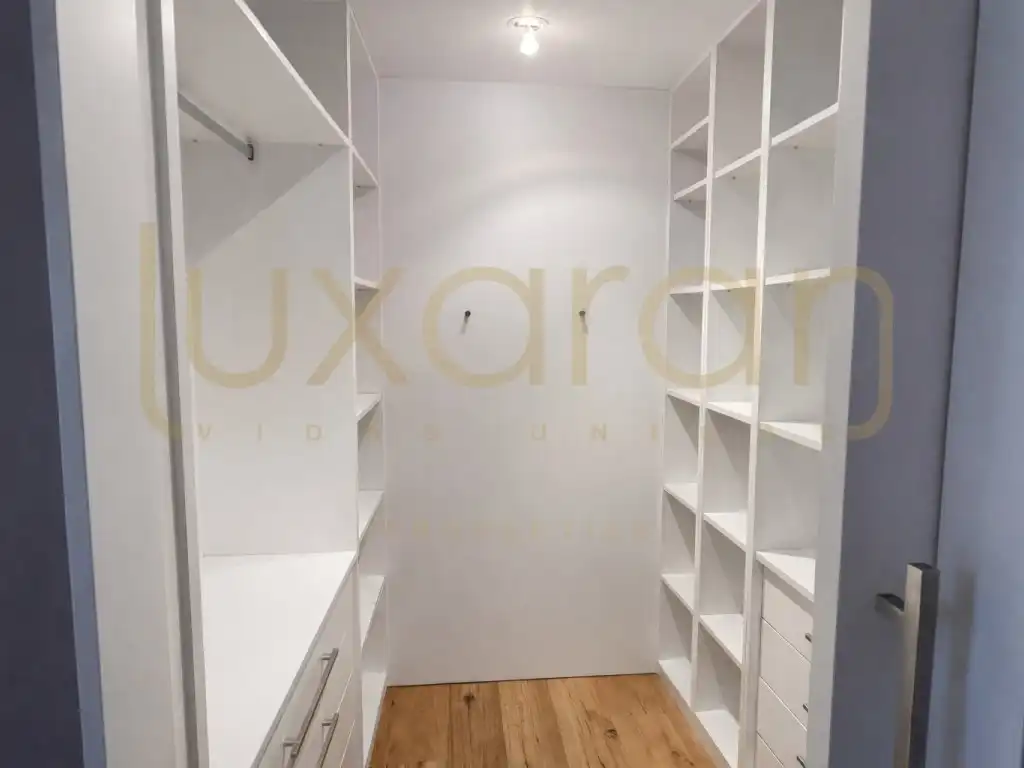 Dormitori de Casa o xalet en venda en Lleida