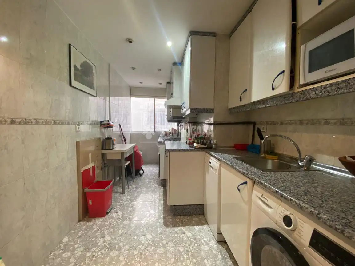 Küche von Wohnung zum Verkauf in Alcobendas mit Klimaanlage