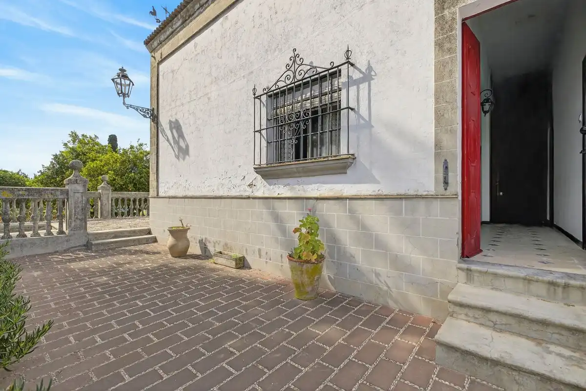 Finca rústica en venta en C. Pablo Picasso, Lora del Río