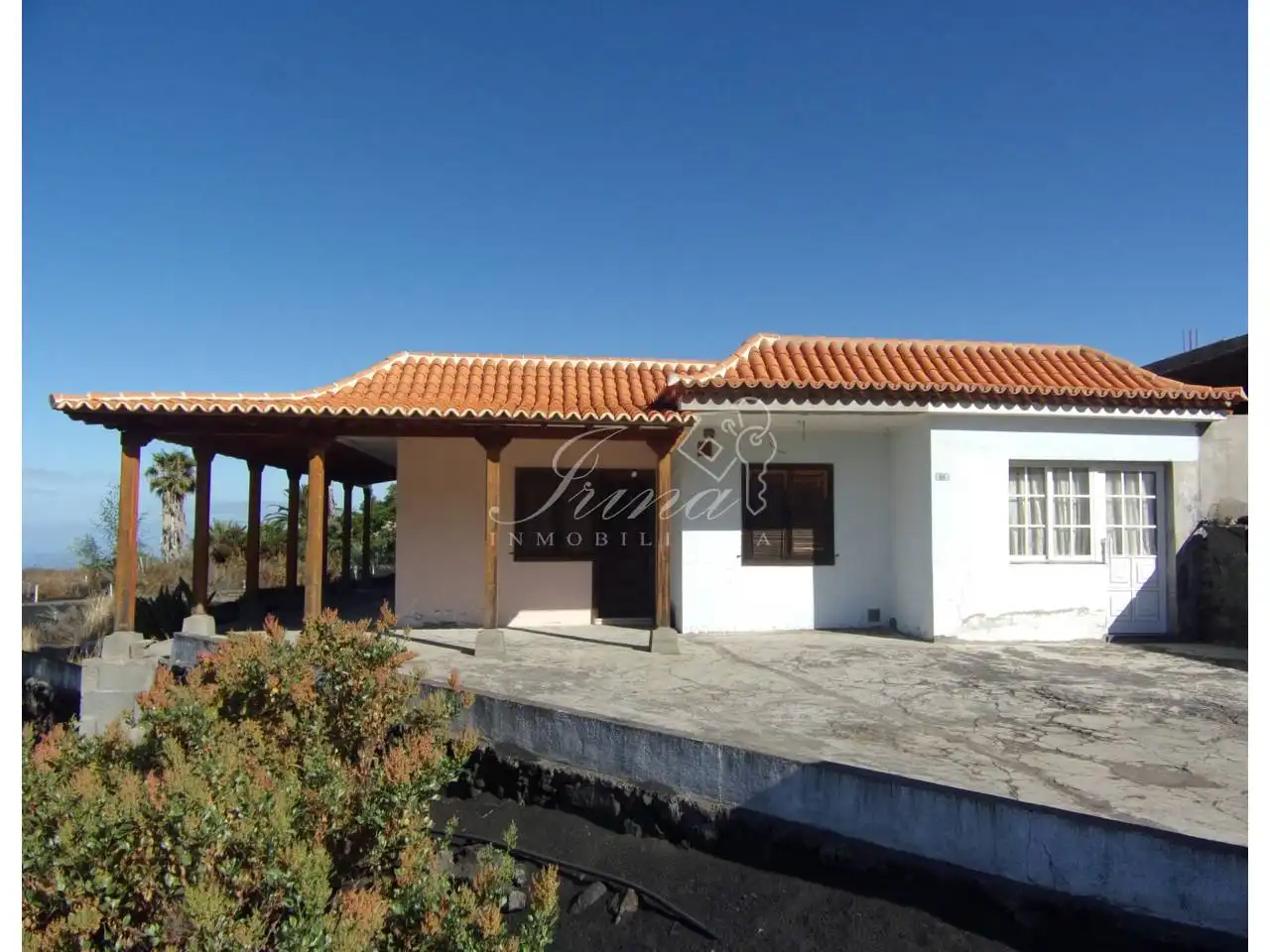 Vista exterior de Casa o xalet en venda en Los Llanos de Aridane amb Jardí privat