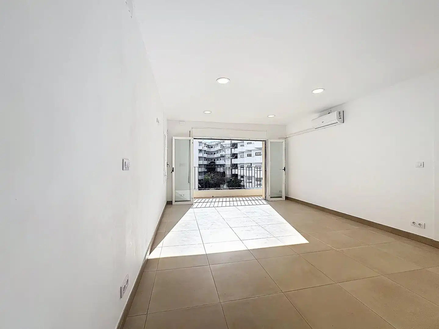 Mini appartamento con terrazza in vendita a Santa Margarita, imagen 4
