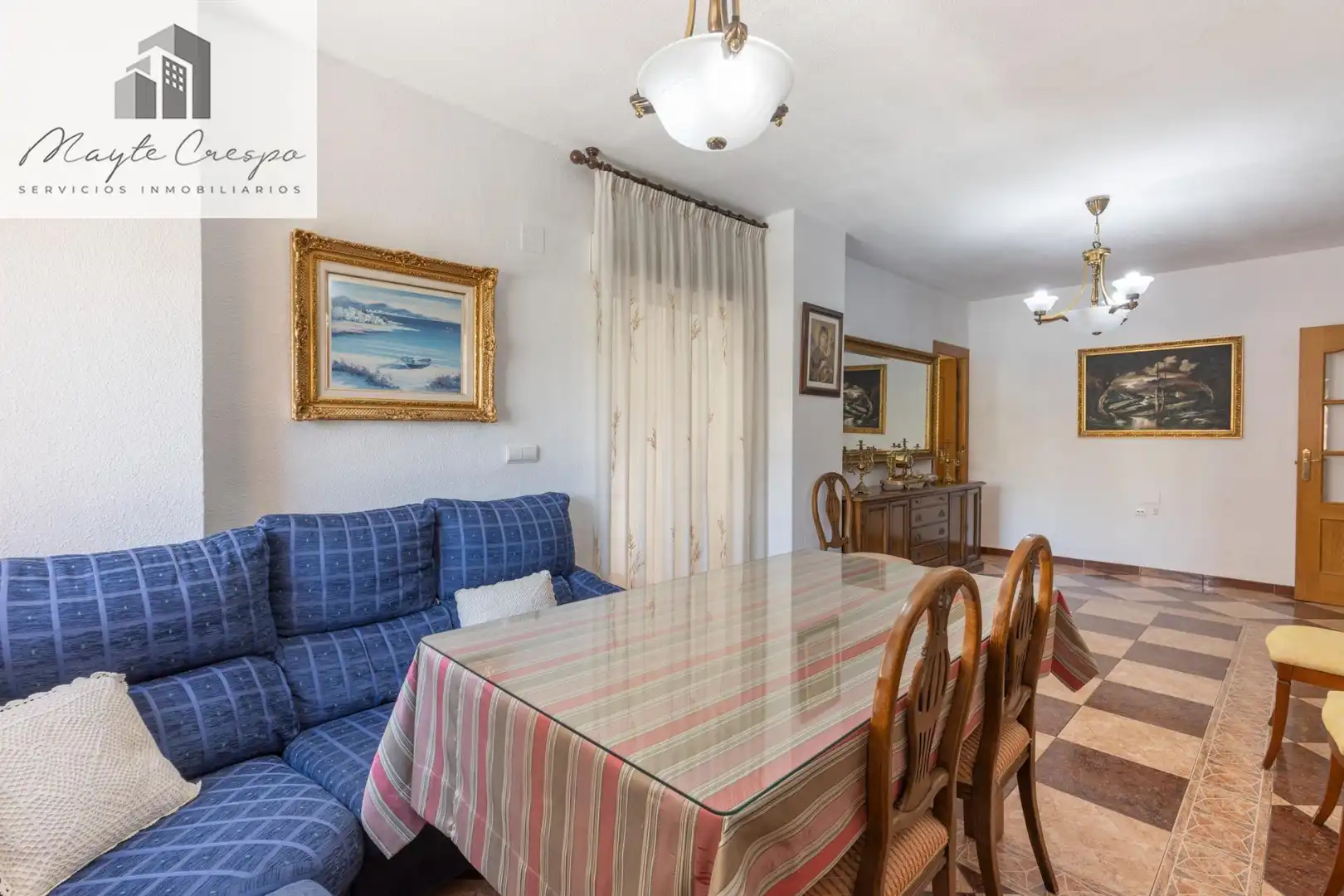 Comedor de Piso en venta en Granada con Terraza, Amueblado y Balcón
