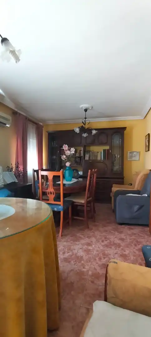 Flat for sale in Parque Alcosa