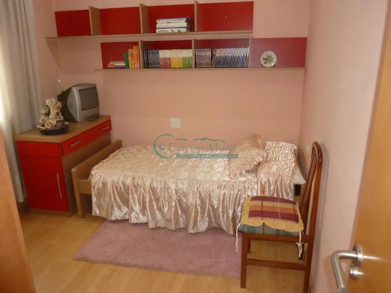 Habitación de Piso en venta en Vigo  con Calefacción y Balcón