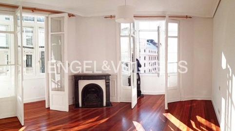 Foto 2 de Pis de lloguer a Ensanche - Moyua - Diputación, Bilbao