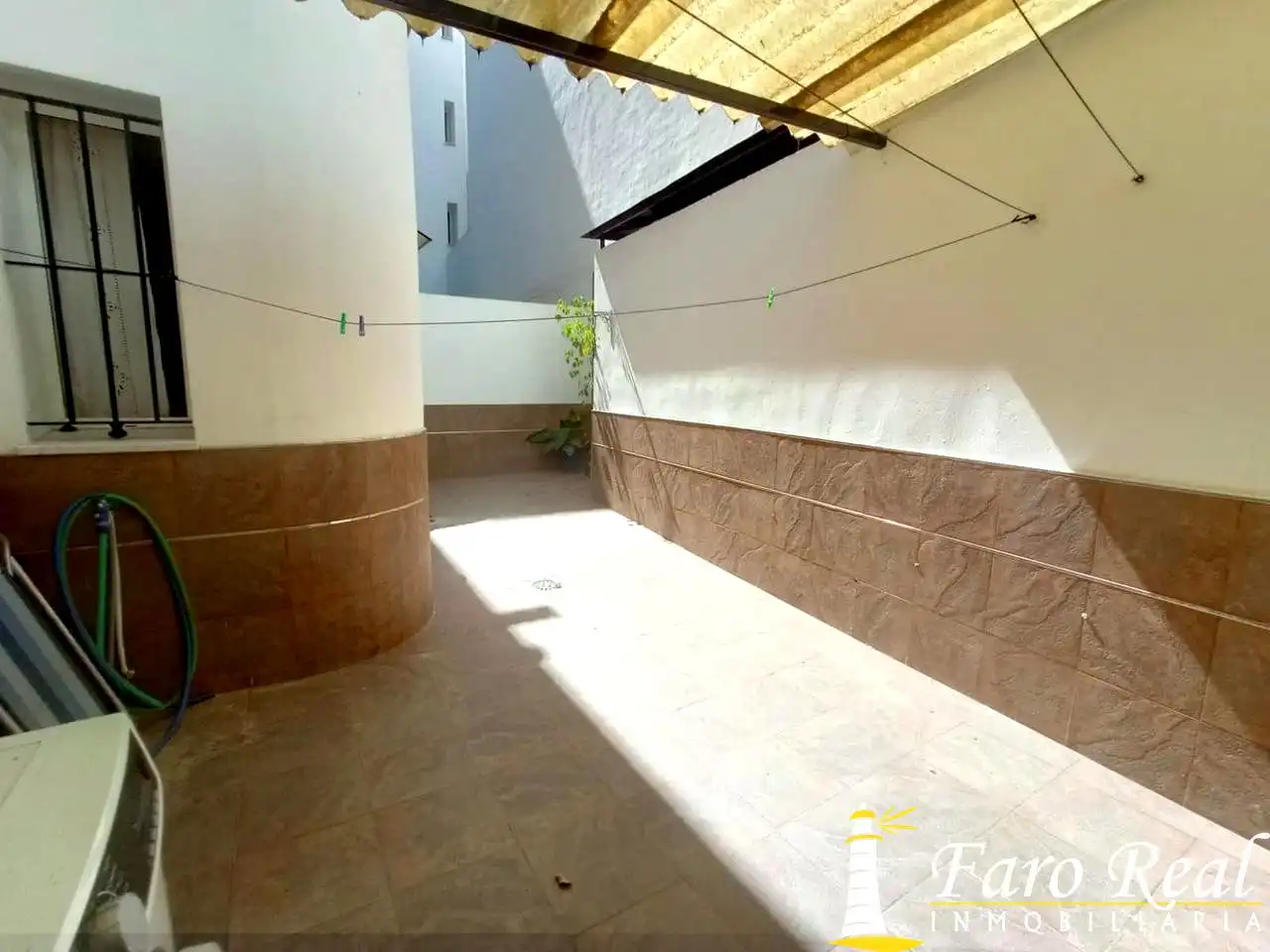 Terrasse von Erdgeschoss zum Verkauf in Sanlúcar de Barrameda mit Abstellraum