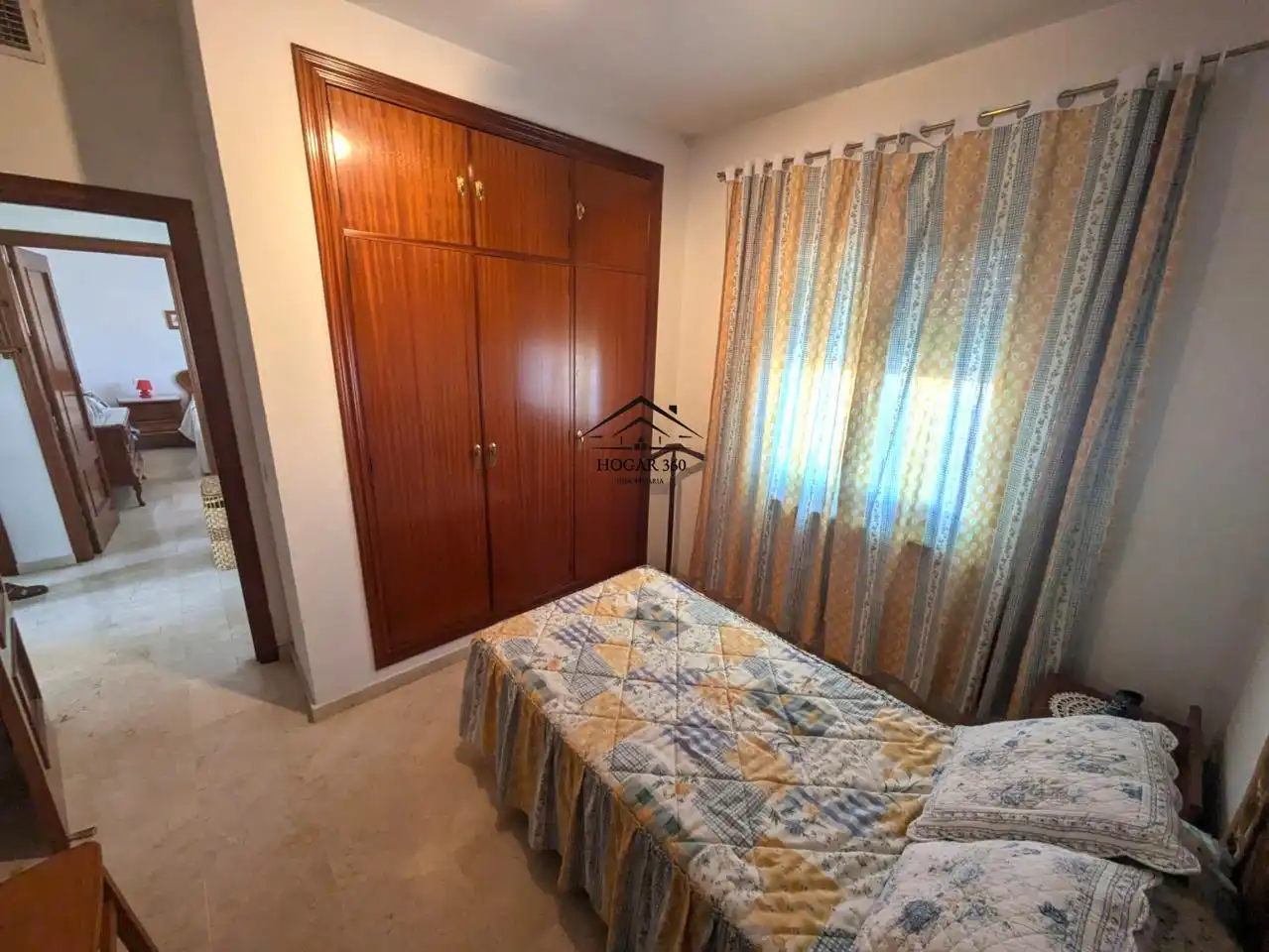 Dormitori de Casa o xalet en venda en Cáceres amb Aire condicionat, Jardí privat i Piscina