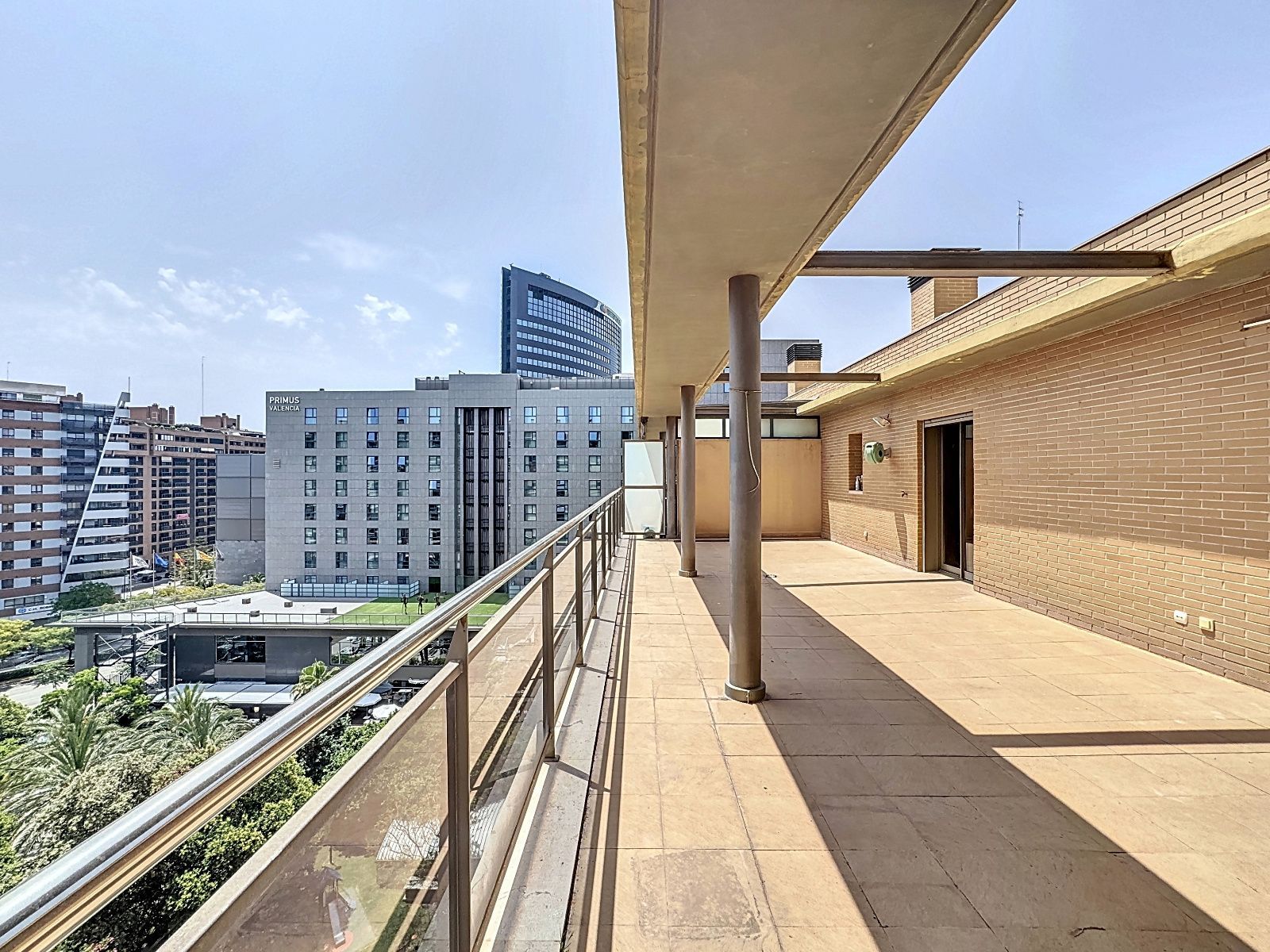 Terrassa de Àtic de lloguer en  Valencia Capital amb Aire condicionat, Calefacció i Parquet