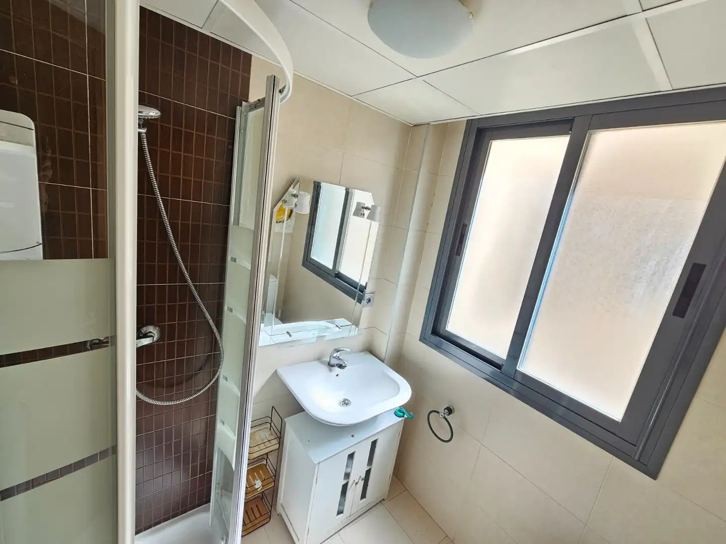 Baño de Ático en venta en Armilla con Aire acondicionado, Calefacción y Parquet