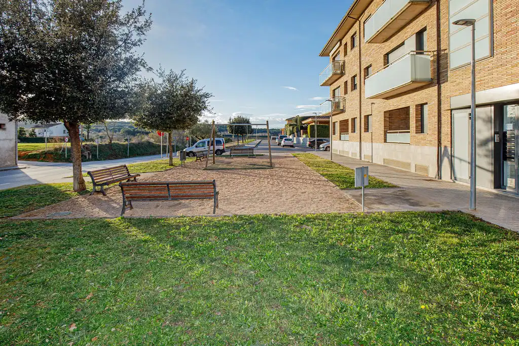 Garaje en venta en Av Alt Empordà, Bàscara