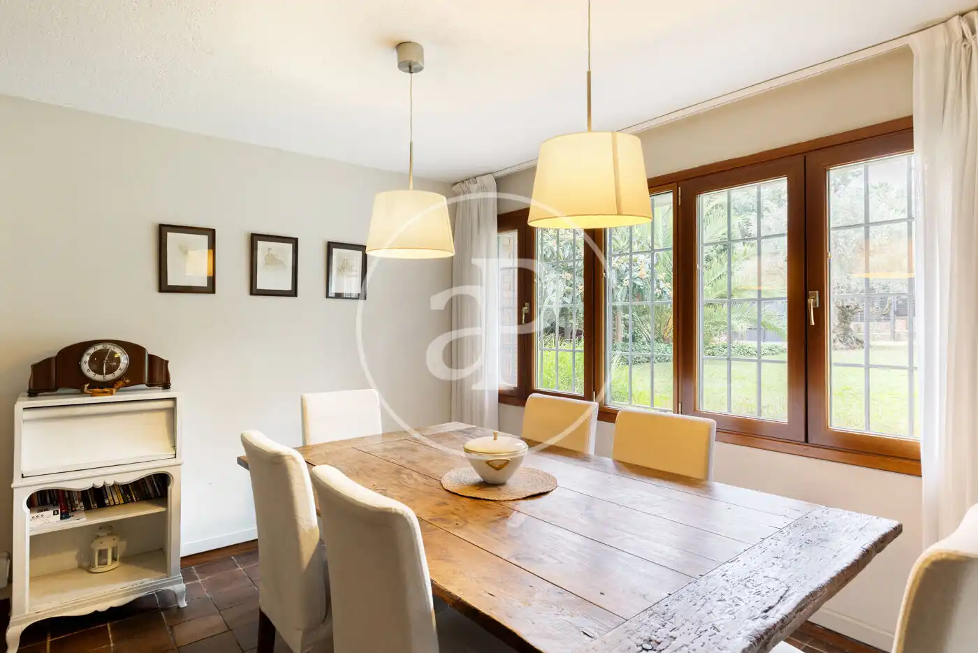 Comedor de Casa o chalet en venta en Cerdanyola del Vallès con Aire acondicionado, Calefacción y Jardín privado