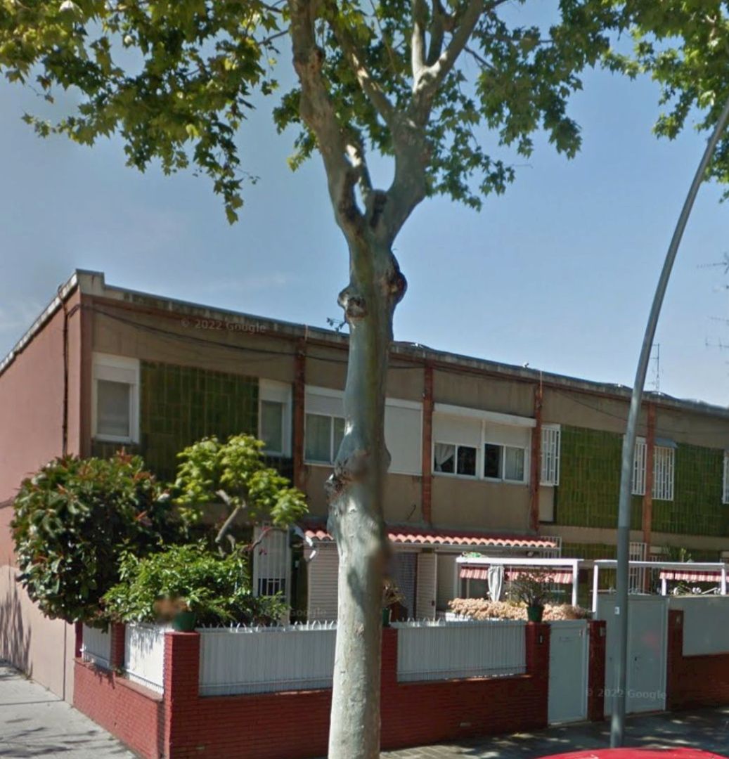 Vista exterior de Casa adosada en venda en  Barcelona Capital amb Aire condicionat, Calefacció i Terrassa