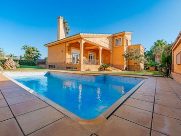 Xalet amb piscina en venda a Dehesa - Monacilla