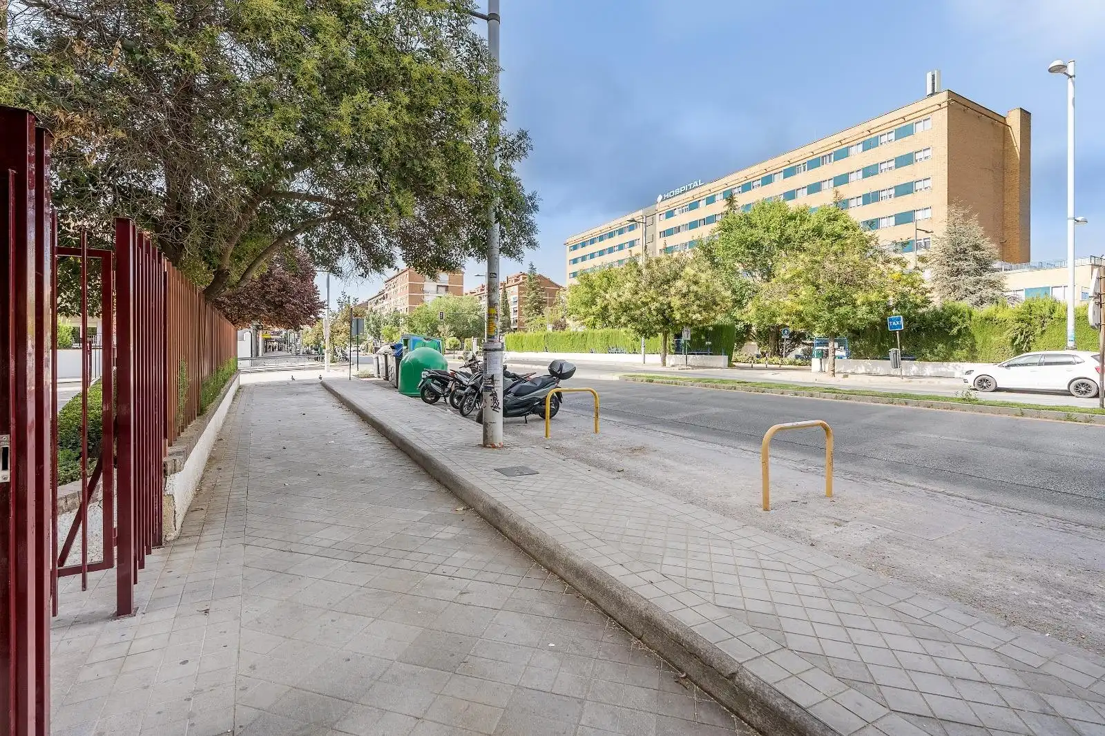 Parking of Flat for sale in Granada  with Heating
