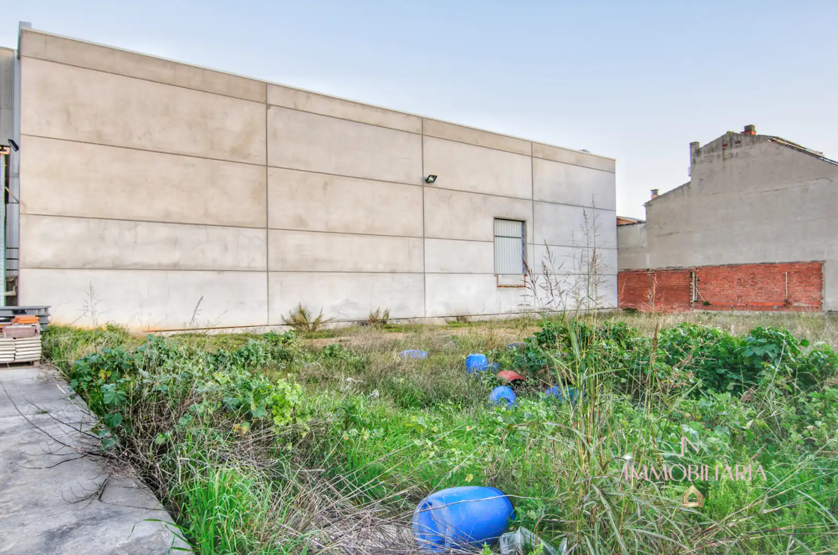 Vista exterior de Nave industrial en venta en Piera