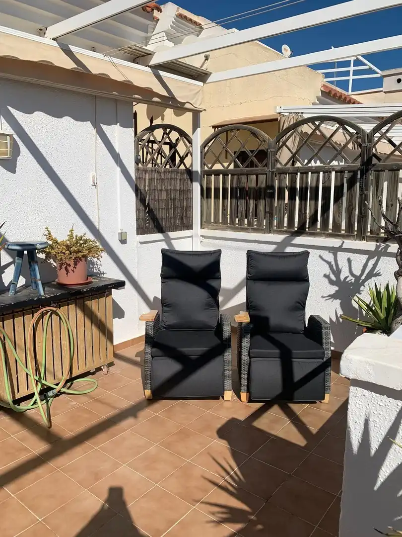 Terrassa de Dúplex de lloguer en Santa Pola amb Aire condicionat, Calefacció i Jardí privat