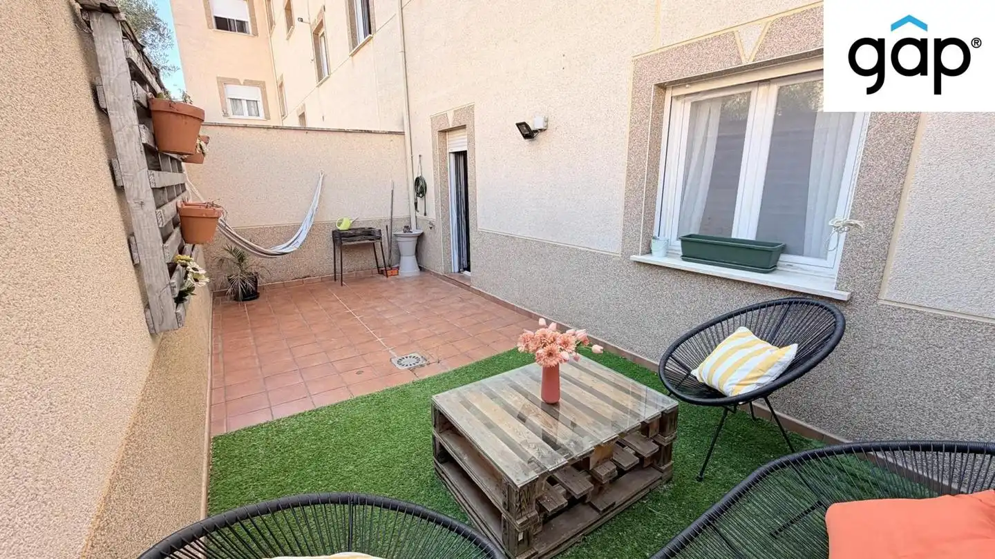 Terraza de Planta baja en venta en Arcas del Villar con Calefacción, Terraza y Amueblado