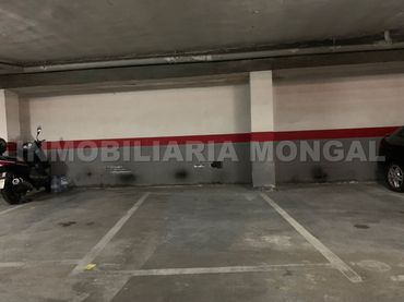 Individual en venta en Carrer Victòria 35