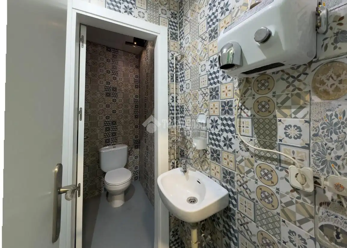 Badezimmer von Gebäude zur Miete in Alcalá de Henares