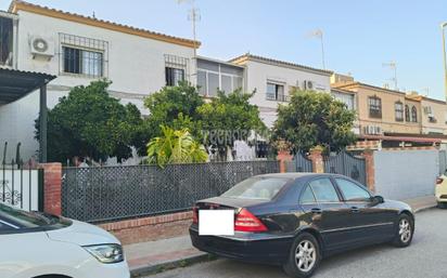 Casa adosada en venda a La Hacienda - Nueva Andalucía, Dos Hermanas