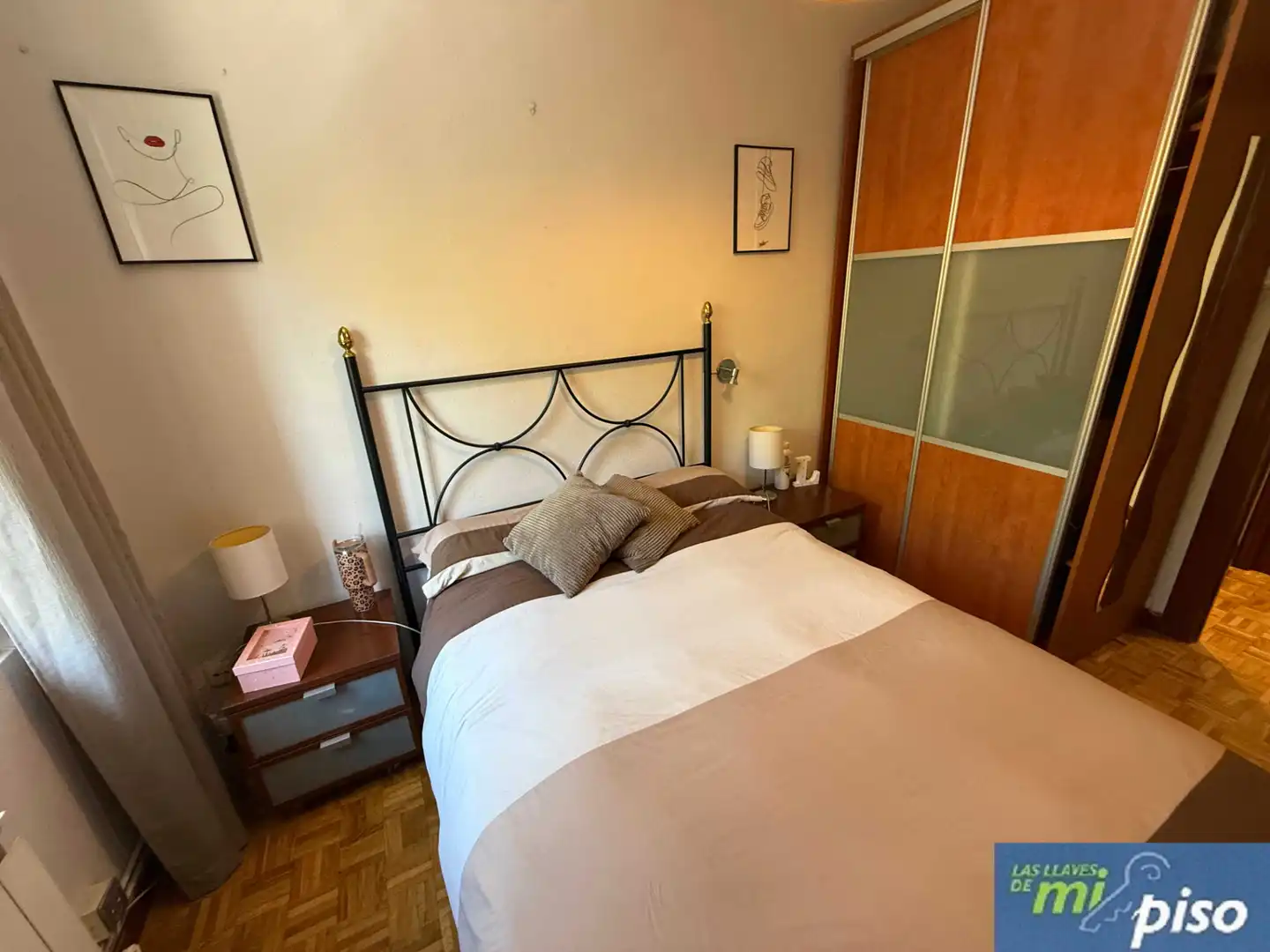 Bedroom of Flat for sale in Valladolid  with Heating, Parquet flooring and Furnished