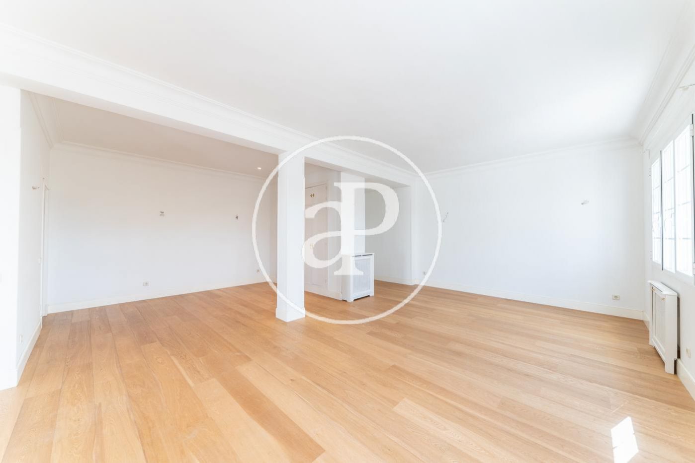 3 hab, 200m² en Hispanoamérica - Bernabéu, Chamartín,  Madrid Capital - Image 2