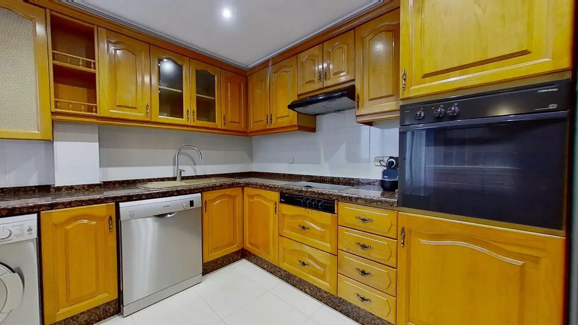 Flat for rent in ABEN AL ABBAR, 18, Albors
