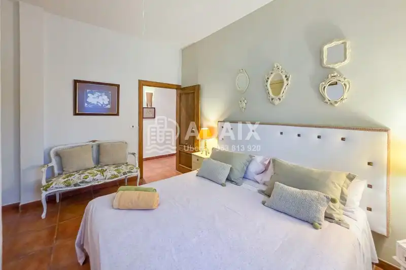 Habitación de Finca rústica en venta en Úbeda con Terraza, Trastero y Balcón