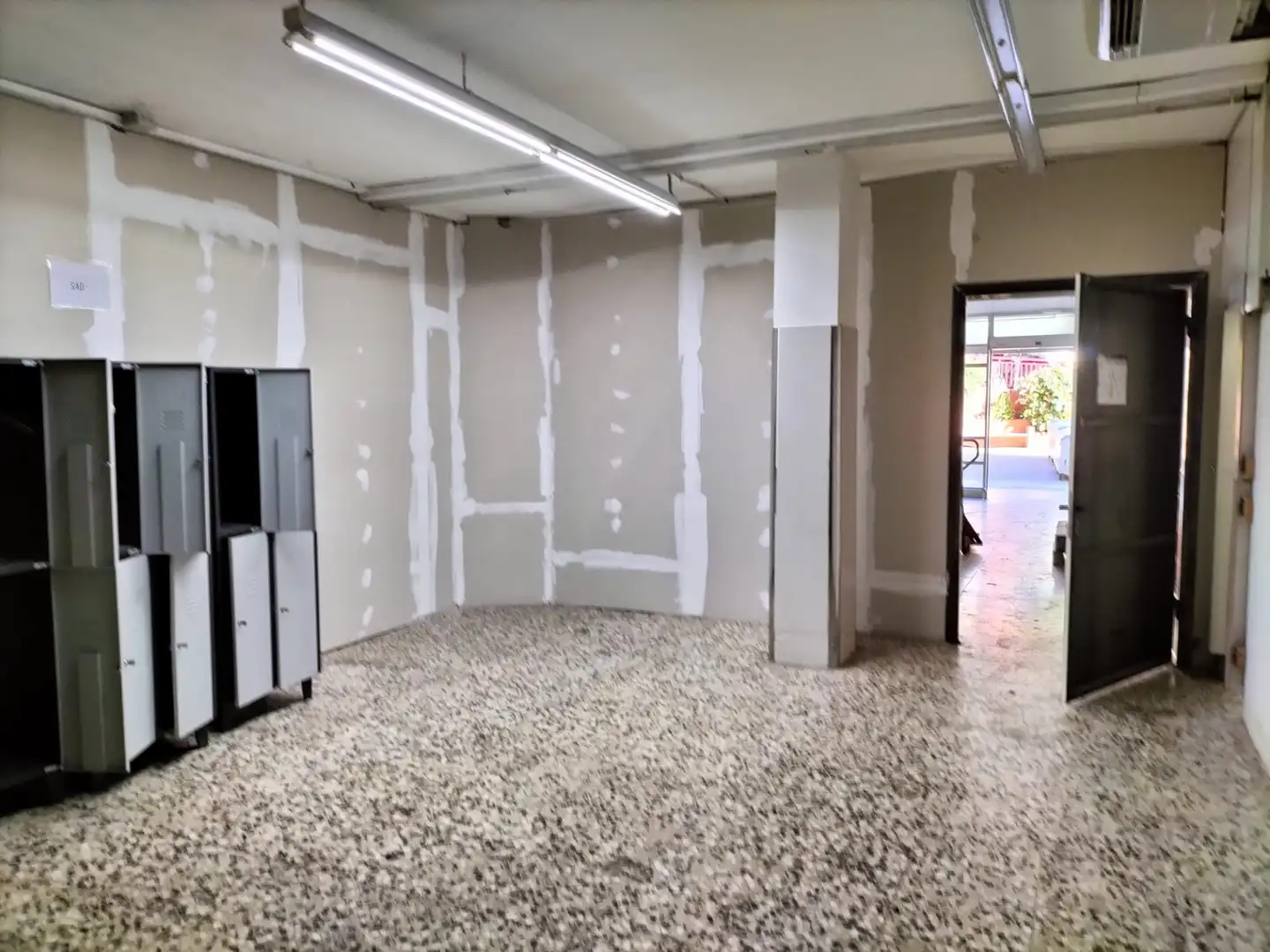 Local comercial en venta en Centre - Estació, imagen 7