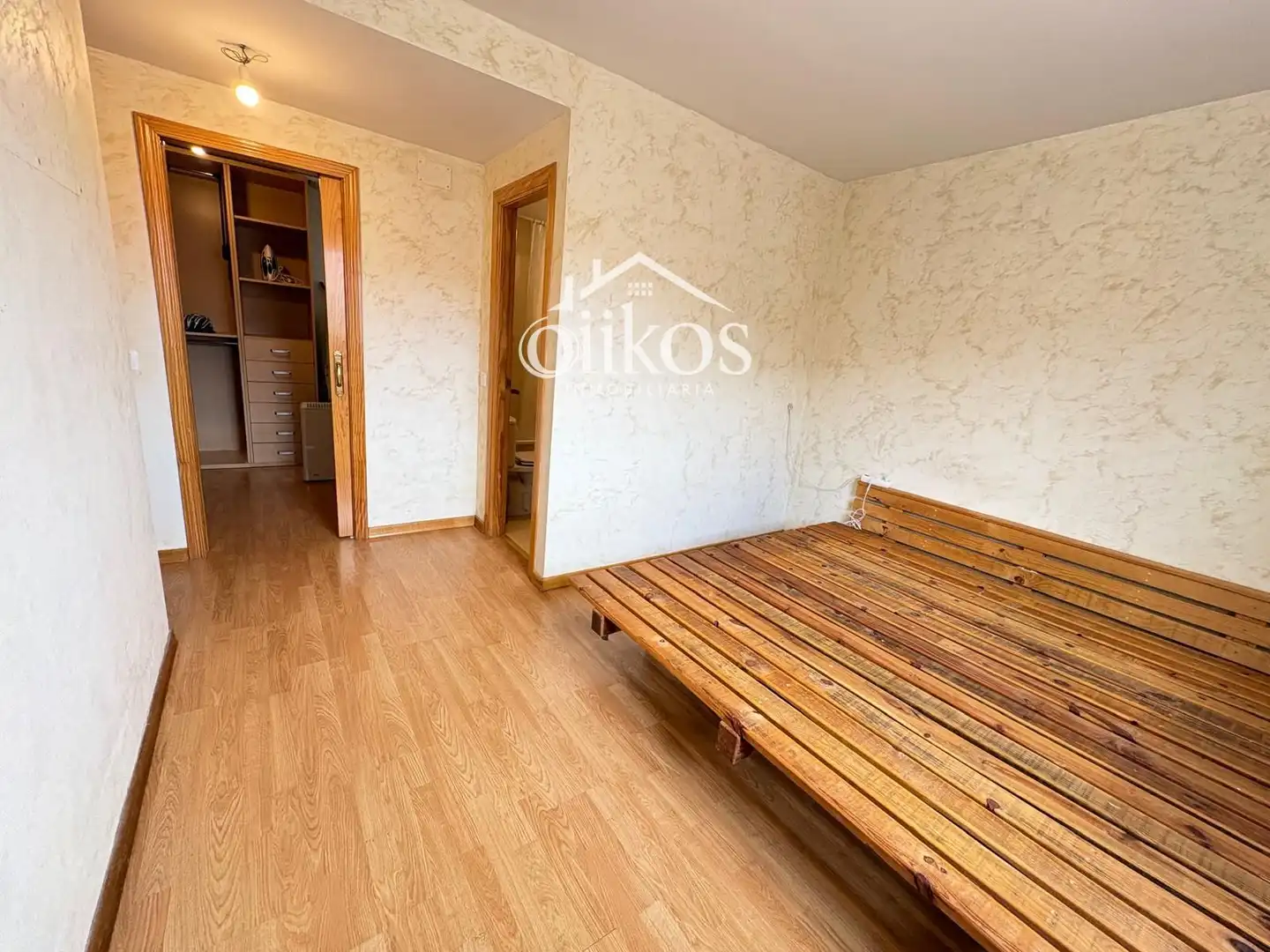 Habitación de Piso en venta en Terradillos con Calefacción, Trastero y Amueblado