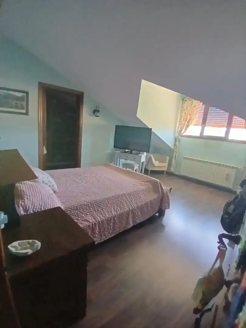 Dormitori de Casa o xalet en venda en Sotorribas