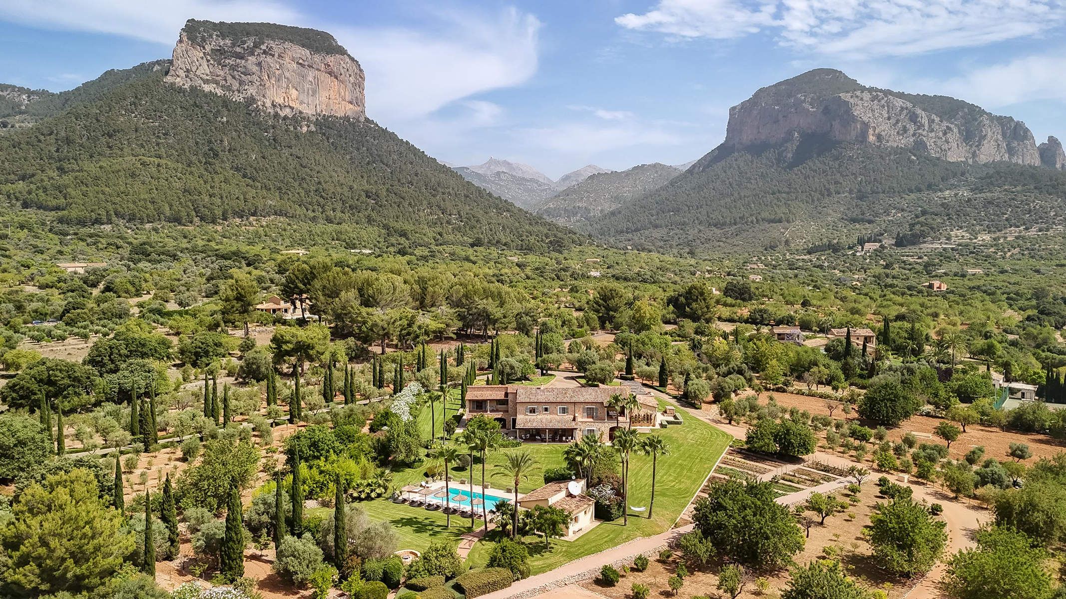 Garden of Country house for sale in Alaró  with Air Conditioner, Private garden and Terrace