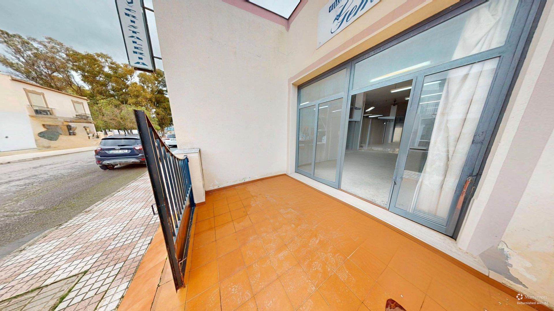 Premises for sale in Campillos  with Furnished