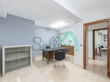 Büro mit Aufzug zur Miete in Campoamor