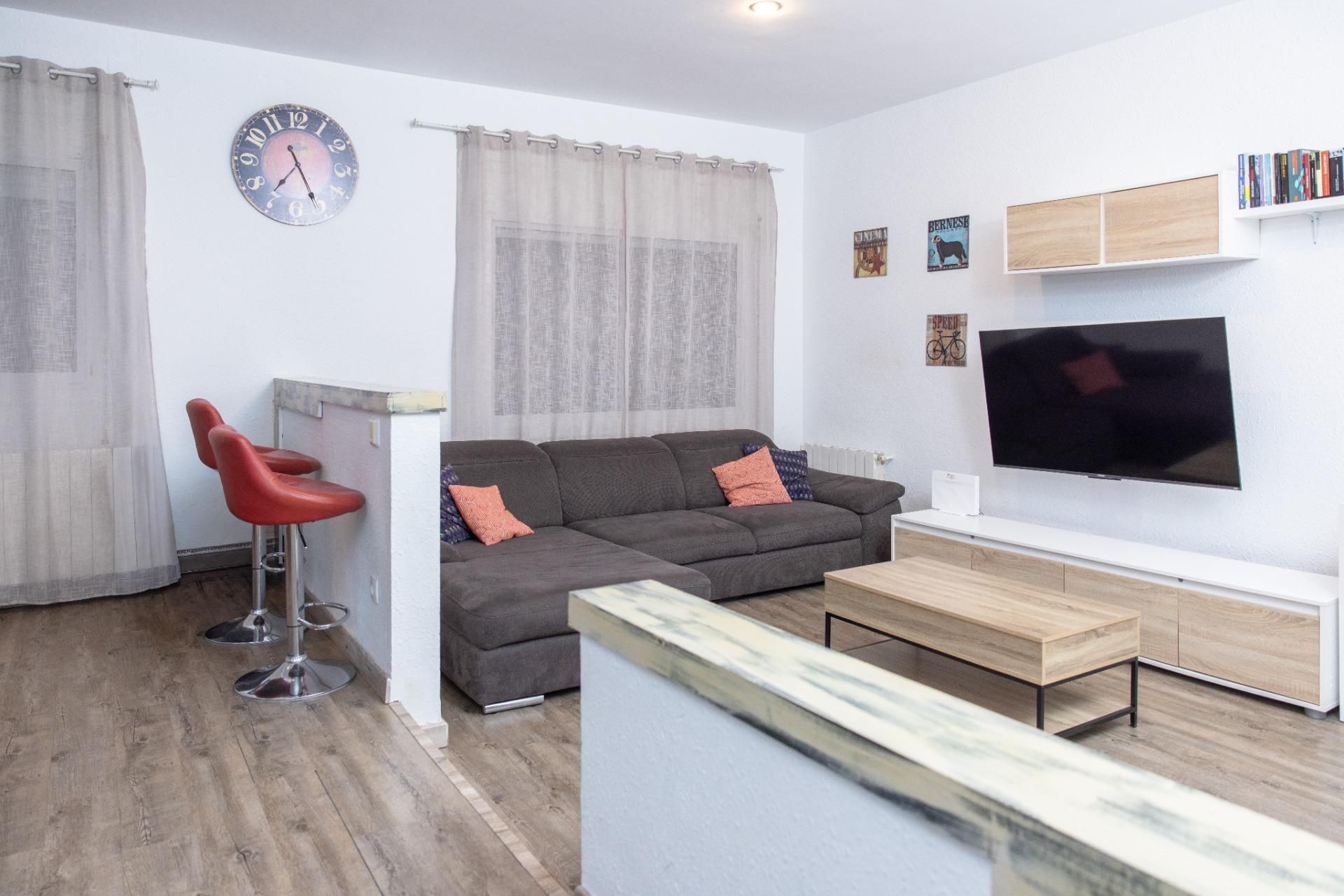 Sala d'estar de Planta baixa en venda en Viladecans amb Aire condicionat i Calefacció