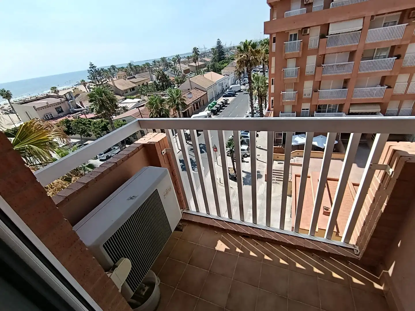 Flat with lift for sale in Avinguda Mare Nostrum, imagen 2