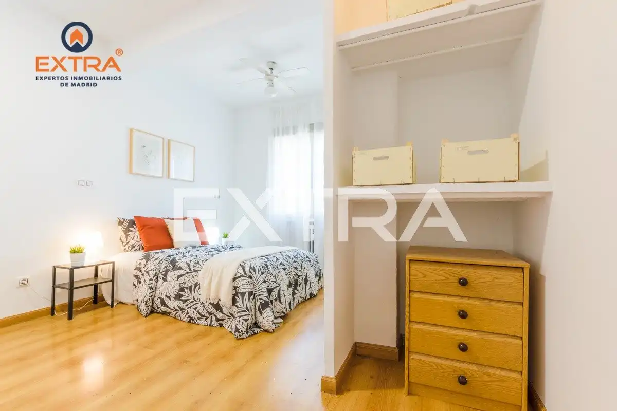 Attic for sale in Avenida Ciudad de Barcelona, Adelfas