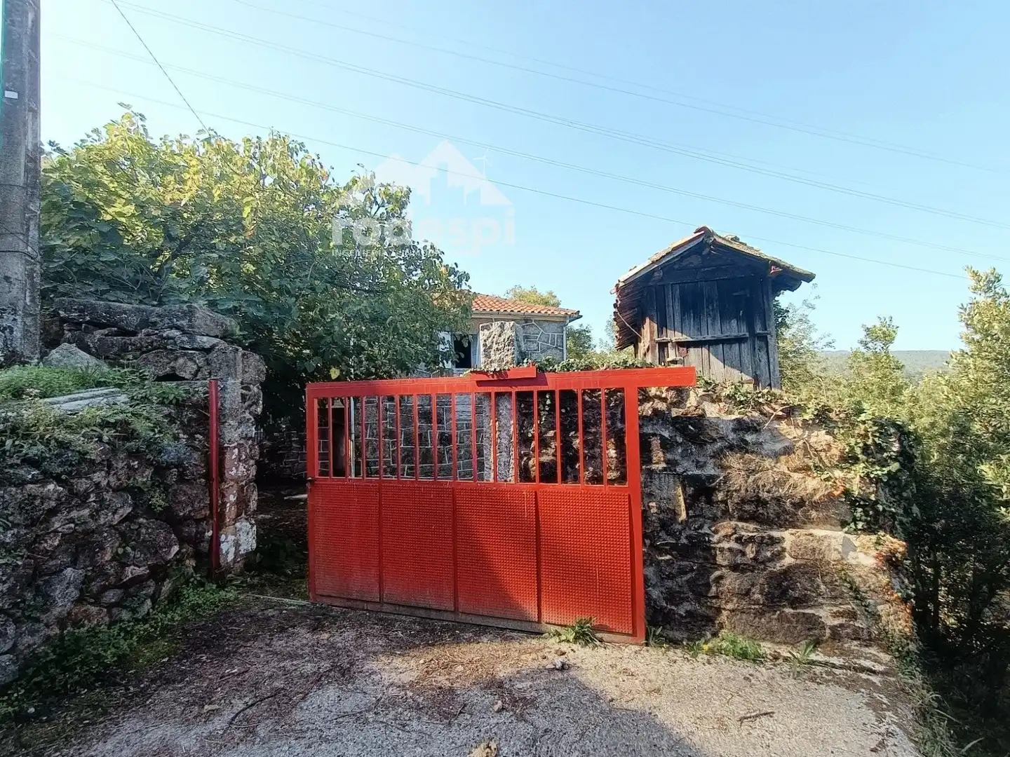 Exterior view of Houses for sale in Padrenda  with Storage room and Furnished