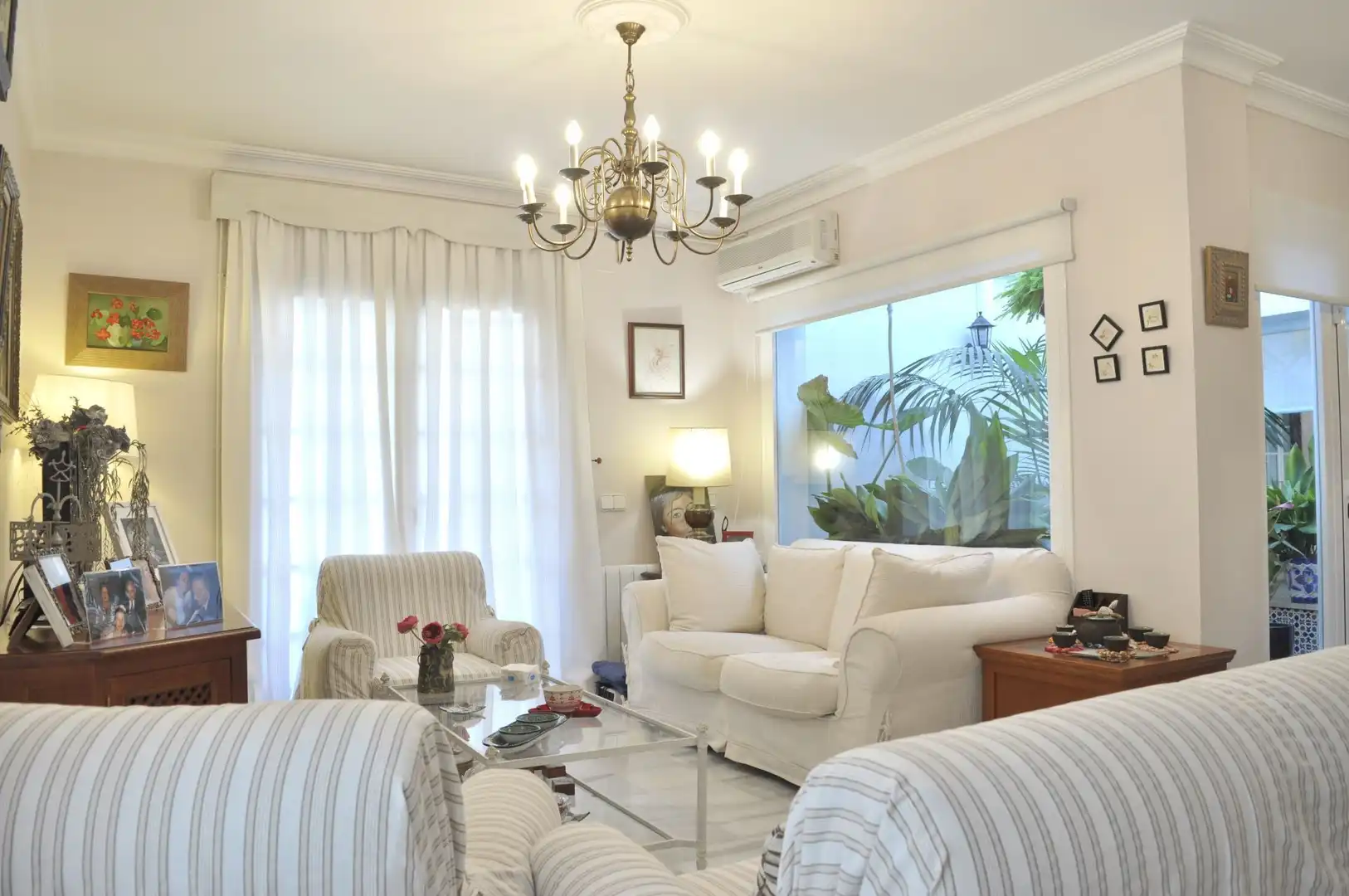 Living room of Houses for sale in Jerez de la Frontera  with Air Conditioner, Heating and Private garden