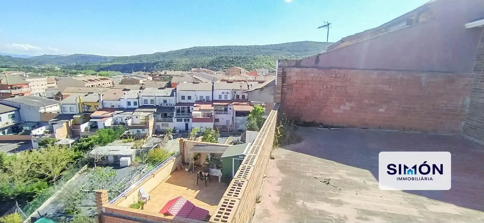 Vista exterior de Casa adosada en venda en Balsareny