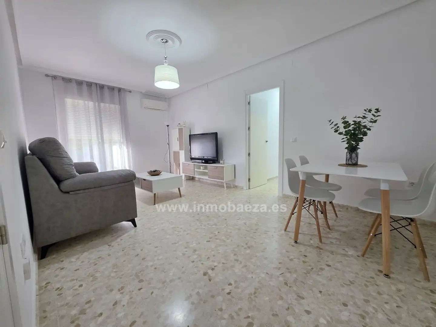 Appartamento con ascensore in affitto a Baeza, imagen 2