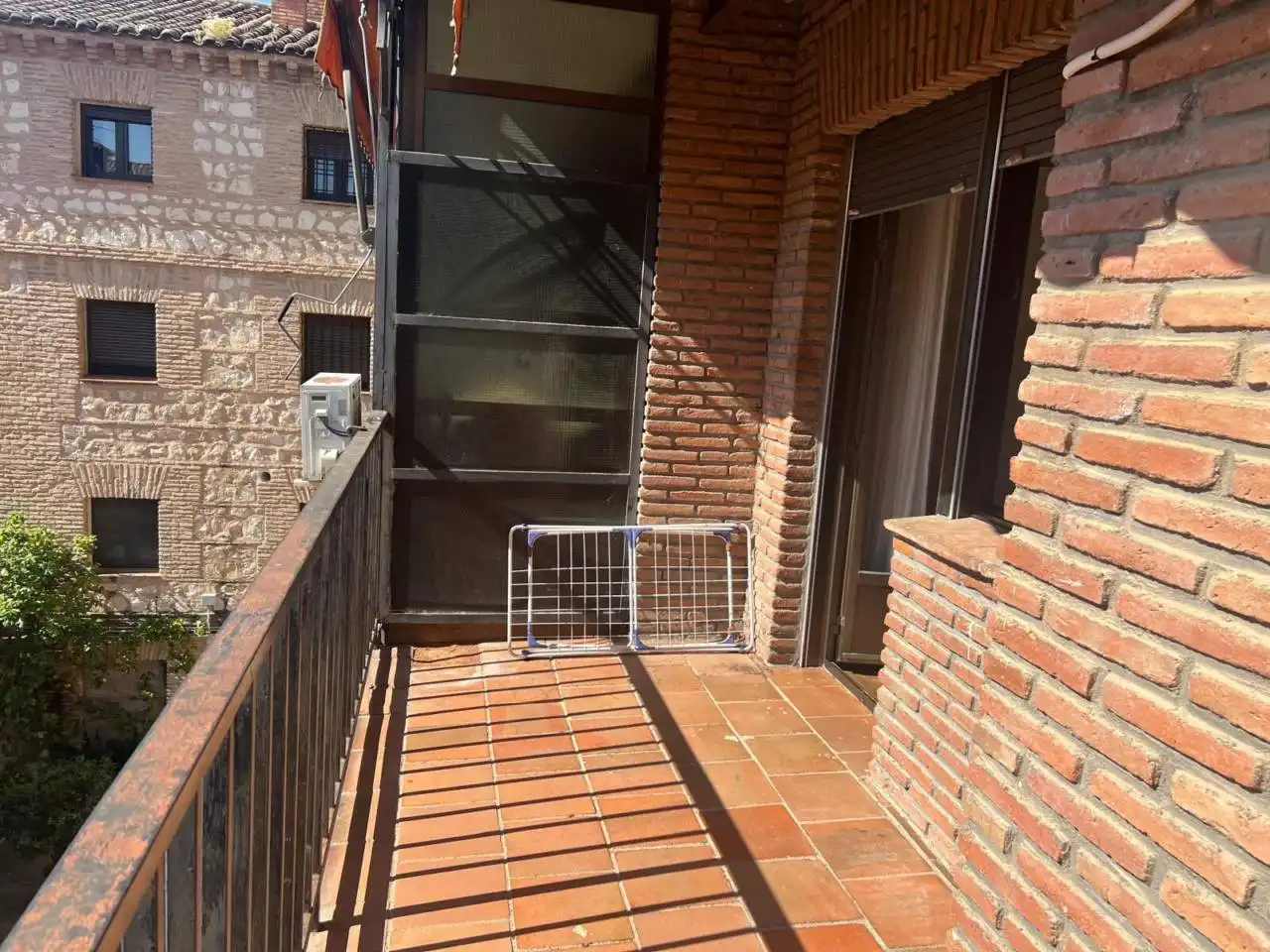 Terraza de Piso de alquiler en Toledo con Calefacción y Amueblado
